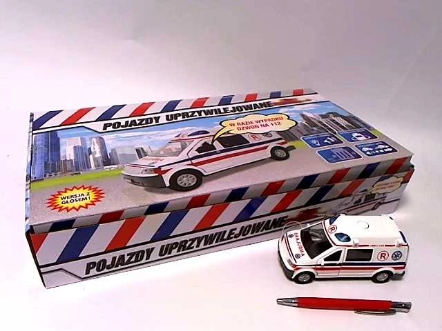 Hipo Ambulance Greitosios pagalbos furgonas su balsu 14cm - HKG075
