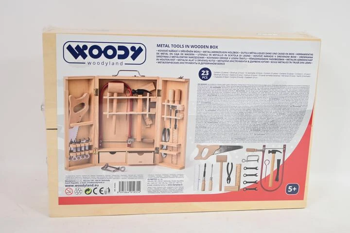 Woodyland Metaliniai įrankiai medinėje dėžėje – dideli