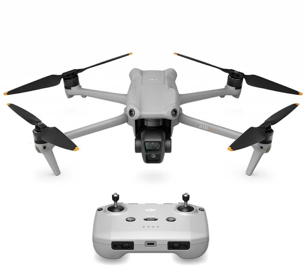 Dronas DJI Air 3 Fly More Combo su DJI RC-N2 valdymo pultu