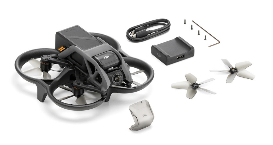 Dronas DJI Avata (be pulto)