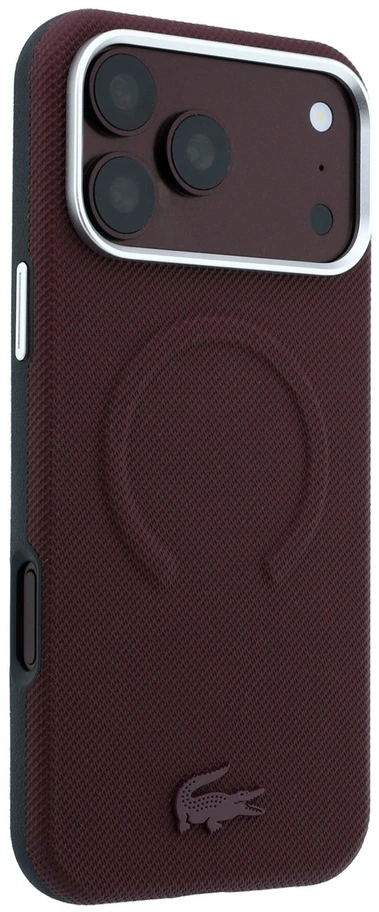 Lacoste PVC Petit Pique pusiau uždengiamas reljefinis MagSafe dėklas, skirtas iPhone 18 Pro, bordo spalvos