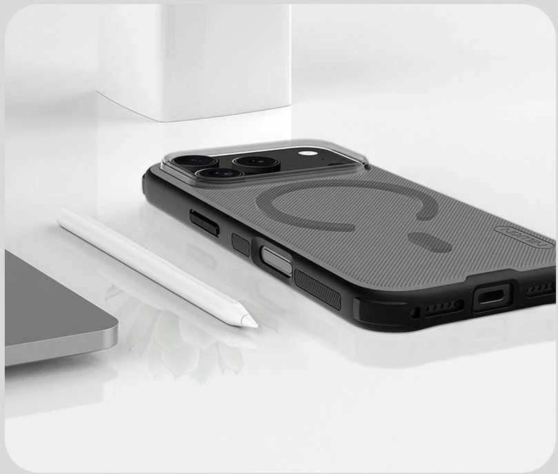 Nillkin Super Frosted Shield Pro Magnetic Dėklas skirtas Apple iPhone 17 Pro skaidrus juodos spalvos