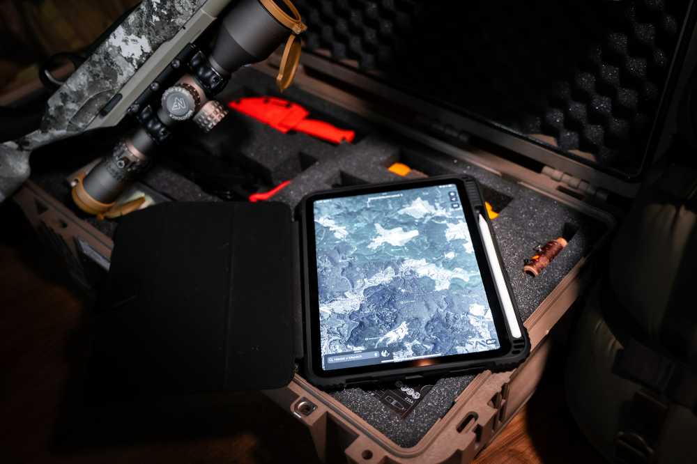 Tactical Heavy Duty dėklas planšetiniam kompiuteriui Apple iPad Air 10.9 2022/iPad Pro 11 juodos spalvos