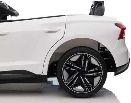 Vaikiškas elektromobilis MUKUTISRIDES Audi RS E-Tron GT (baltas, vienvietis)