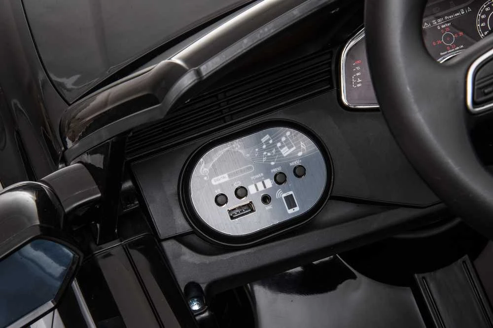 Vaikiškas elektromobilis Audi RS Q8 (juodas, vienvietis)
