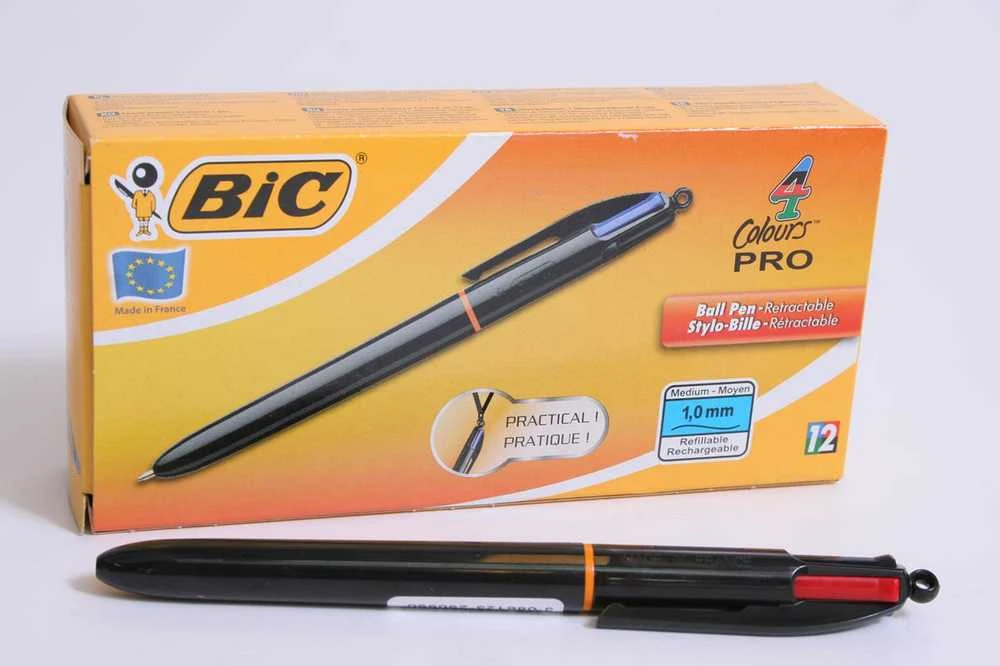 Długopis automatinis 4 Colours Pro pudełko 1 vnt. BIC 902129
