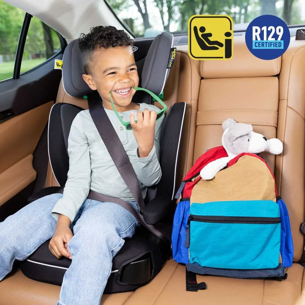 Graco Logico L I-Size kėdutė su vaiku automobilyje