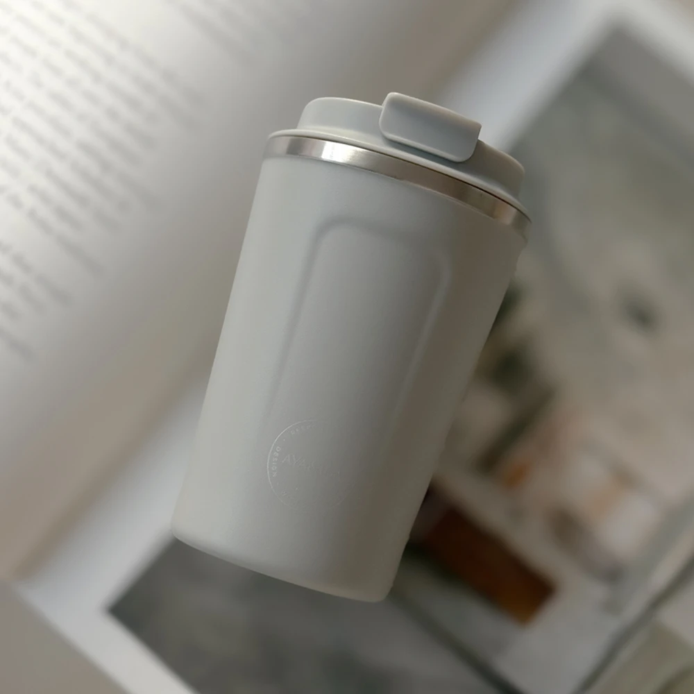 AYA&IDA Nerūdijančio plieno kelioninis puodelis 'Light Pilkas' - 380 ml