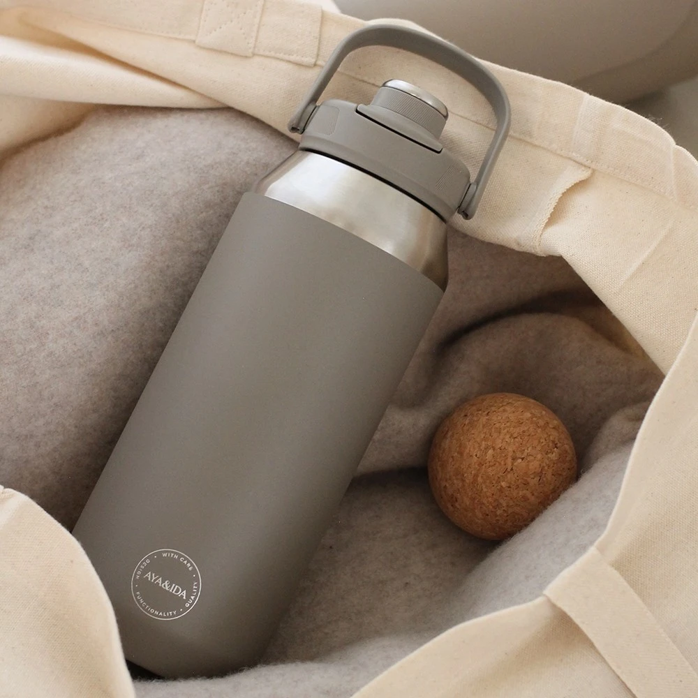 AYA&IDA Nerūdijančio plieno sportinė gertuvė 'Driftwood' - 950 ml