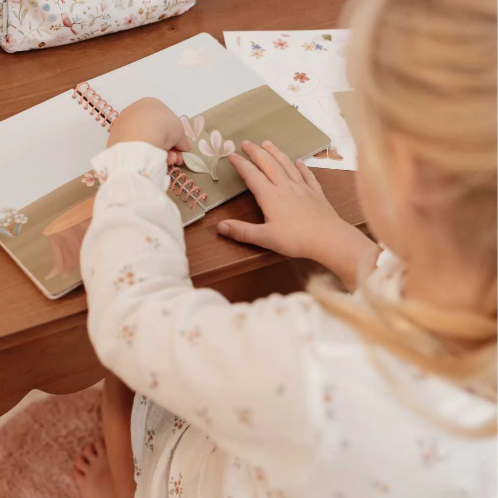 Little Dutch Lipdukų knygelė Aprenk mane Sodo Fėjos