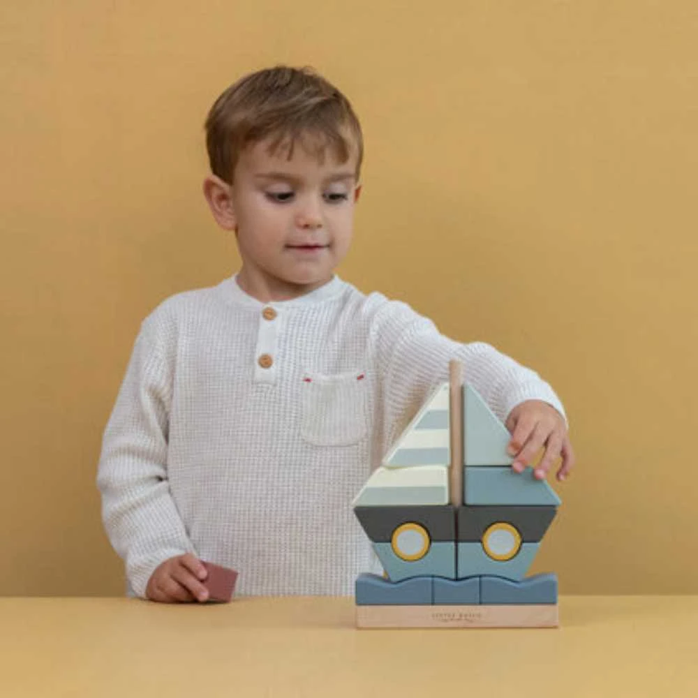 Little Dutch Medinis bokštas-burlaivis 'Sailor's Bay'