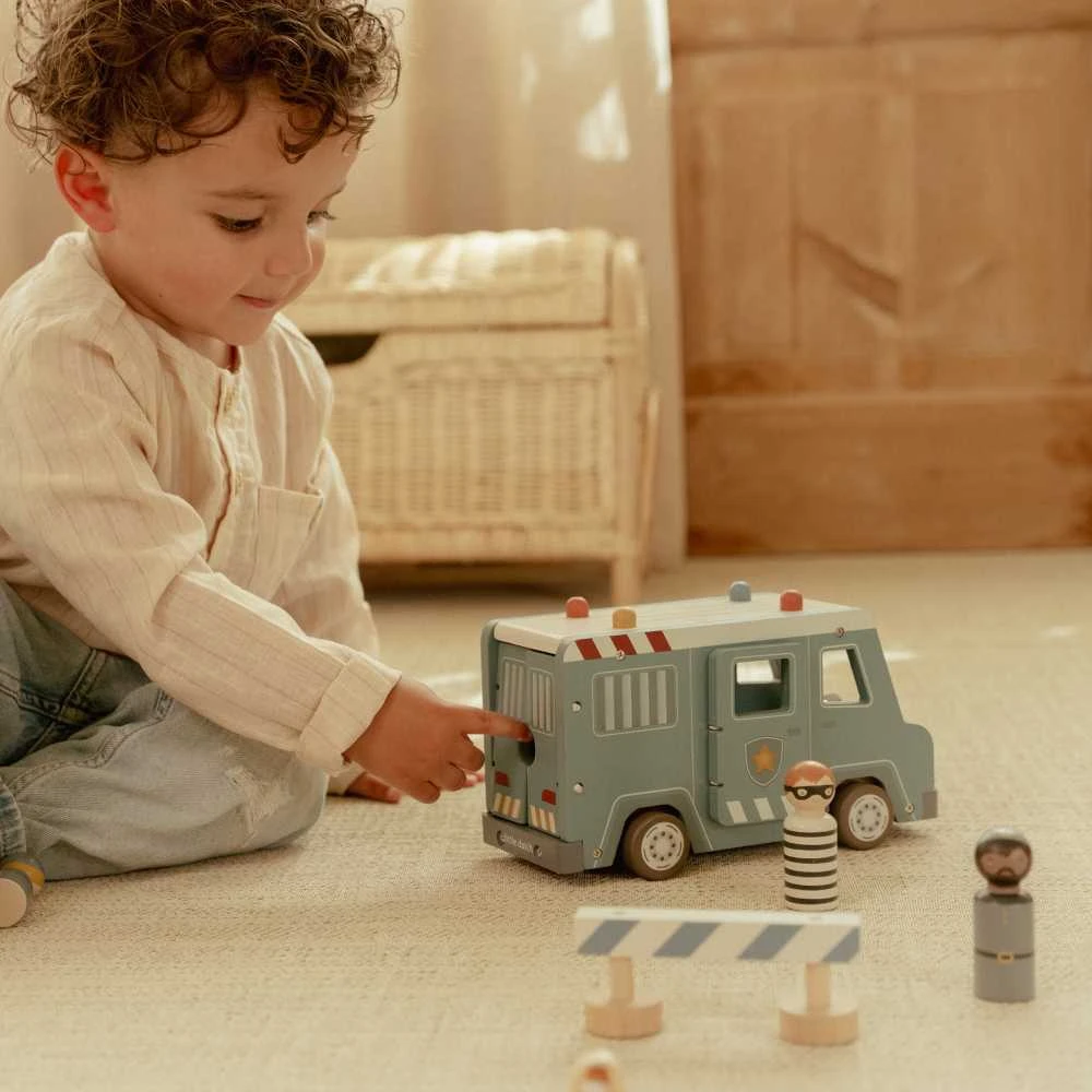 Little Dutch medinis policijos automobilis