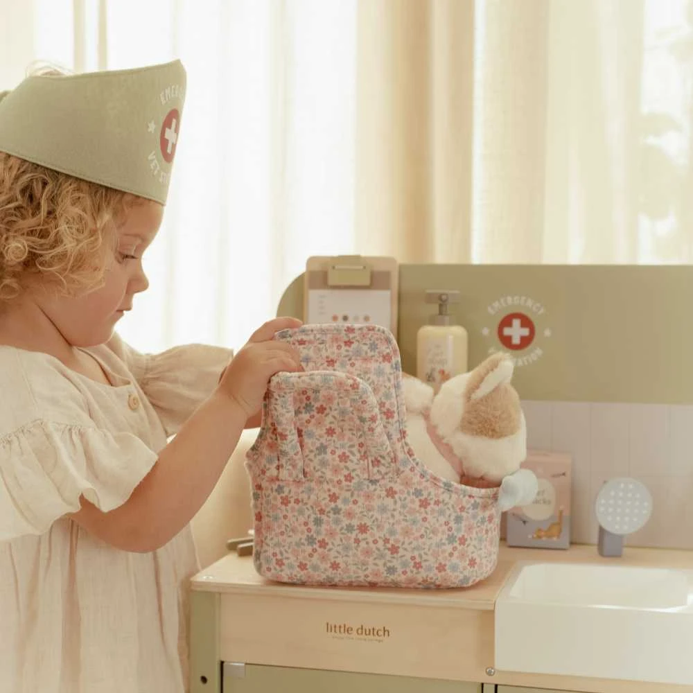Little Dutch pliušinė katytė krepšyje – Marley