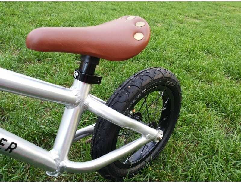 Balansinis dviratis EARLY RIDER Charger 12