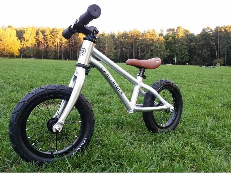 Balansinis dviratis EARLY RIDER Charger 12