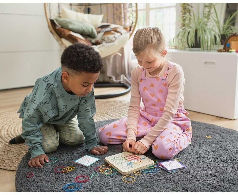 Bs Toys Lavinamasis žaidimas Geoboard