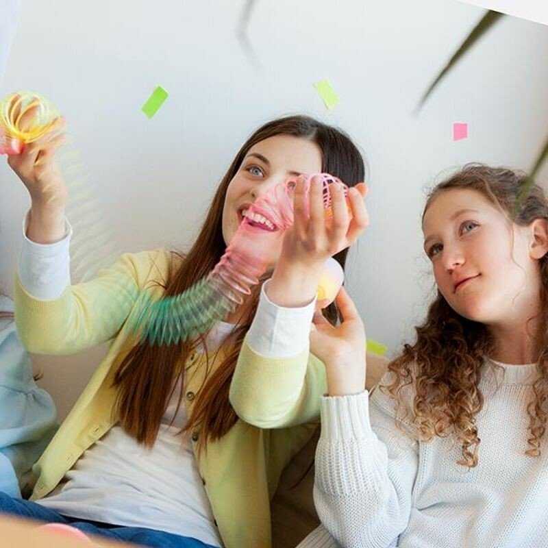 Trendhaus Žaislinė spyruoklė - Vaivorykštė ( TH954718 )