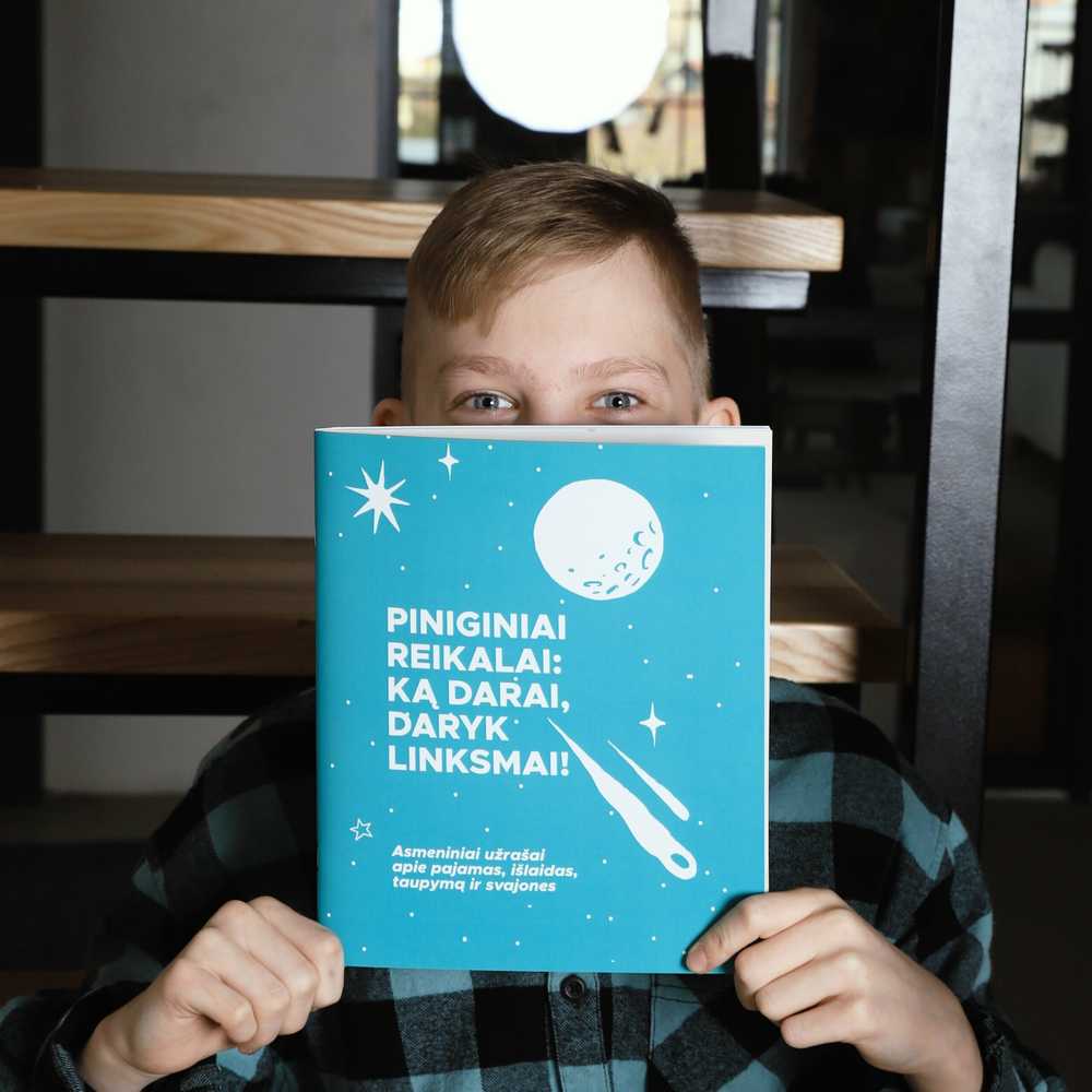 Lietuvos Kurejai Edukacinė knygelė-užrašinė „Piniginiai reikalai: ką darai, daryk linksmai!“