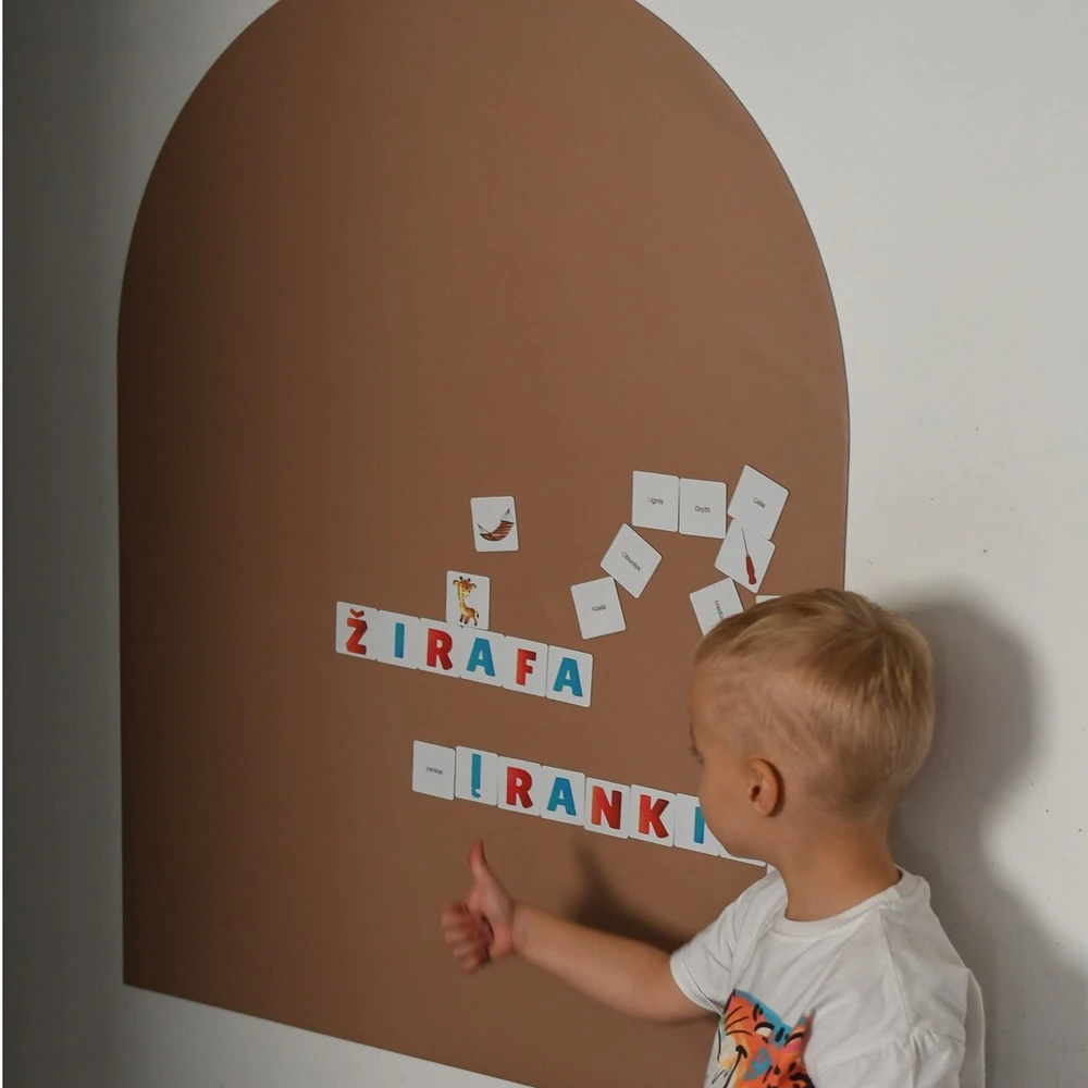 Priklijuojama magnetinė lenta „Arka“, ruda, 95 × 76 cm