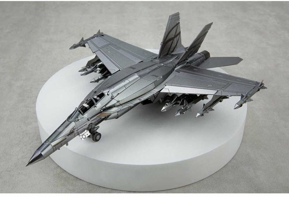 Metal Earth Metalinis 3D konstruktorius "Super Hornet"