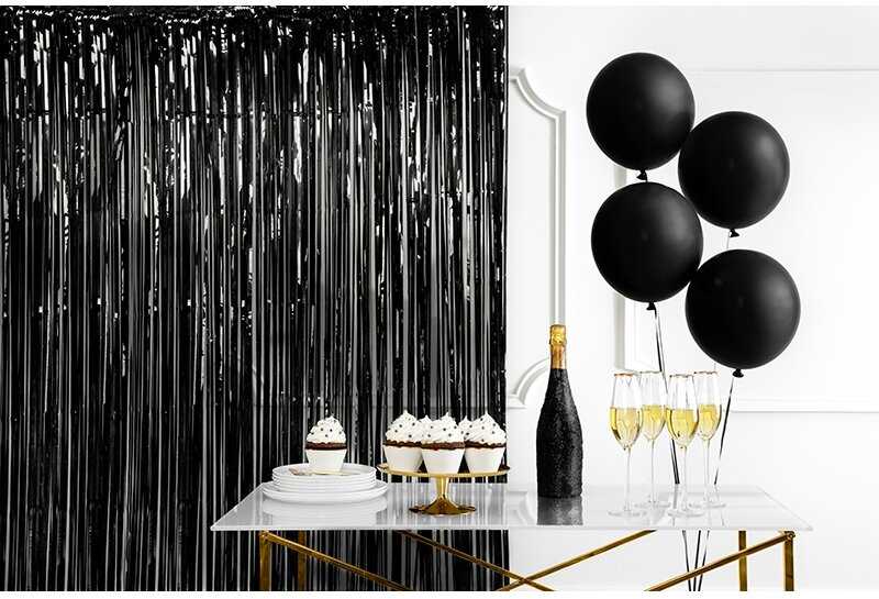 PartyDeco Folinė kutų užuolaida dekoracijoms, Spalva: Juoda