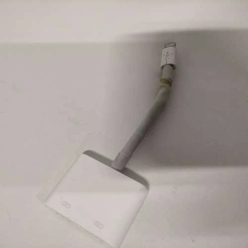 Ecost prekė po grąžinimo Belkin Rockstar Lightning garso ir įkroviklio adapteris (iPhone (Atnaujinta)