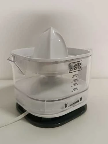 Sulčiaspaudė Ecost prekė po grąžinimo Juodas & Decker - BXCJ25E Citrus Juicer 25 Plastic 350 ml Baltas (Atnaujinta)