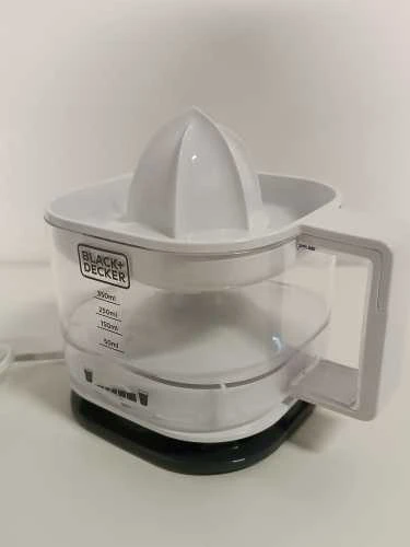 Sulčiaspaudė Ecost prekė po grąžinimo Juodas & Decker - BXCJ25E Citrus Juicer 25 Plastic 350 ml Baltas (Atnaujinta)