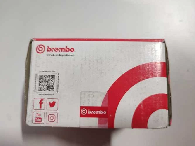 Ecost prekė po grąžinimo Brembo P56086 Front Disc Brake Pad - Set of 4 (Atnaujinta)