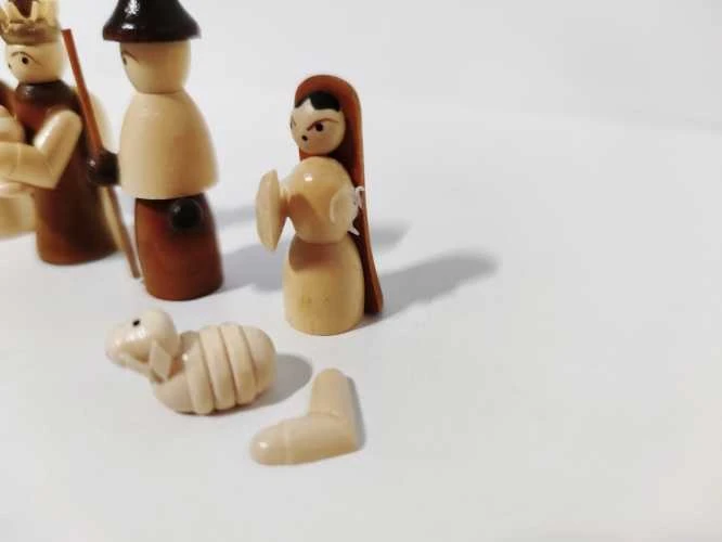 Ecost prekė po grąžinimo Dekohelden24 medinės Kristaus gimimo figūrėlės (Atnaujinta)