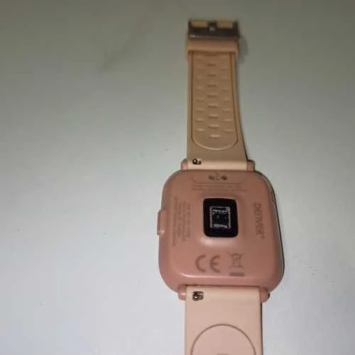 Išmanusis laikrodis Ecost prekė po grąžinimo Denver SW-161 Bluetooth Atsparus vandeniui Smart Watch - Heart Rate, Sleep Monitorius, (Atnaujinta)