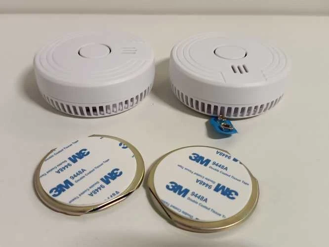 Ecost prekė po grąžinimo ELRO FS180521M 2 vnt. Smoke Alarm with Magnet Mounting 5 Year Baterija and C (Atnaujinta)