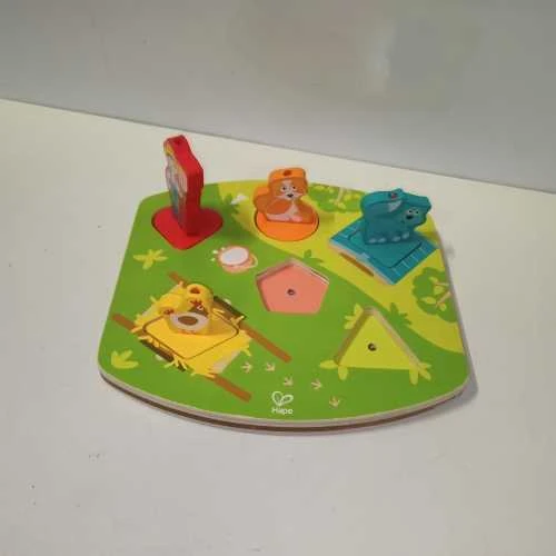 Ecost prekė po grąžinimo Hape E1614 Dėlionė „Farm Animal Sounds“, medinė garso dėlionė, nuo 18 mėn. (Atnaujinta)