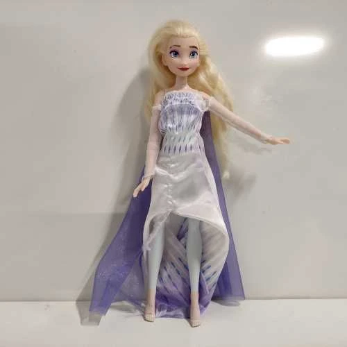 Ecost Prekė po grąžinimo Hasbro F1411 Frozen 2 Elsa Lėlė, Suknelė, Bateliai ir Ilgos Plaukų Sruogos (Atnaujinta)