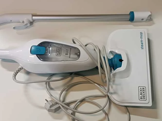 Ecost prekė po grąžinimo Juodas + DECKER FSMH13E5-QS Steam cleaner with hand cleaner - 5 in 1 - 1300 (Atnaujinta)