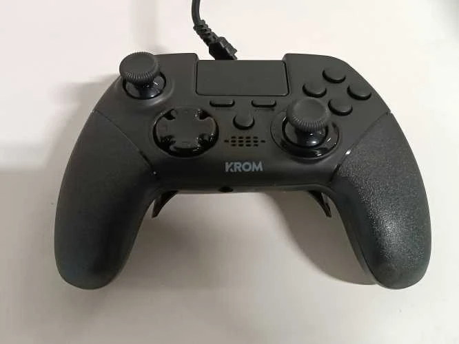 Ecost prekė po grąžinimo Krom Kaiser NXKROMKSR WIRED GAMEPAD, sukurtas konkurencijai (Atnaujinta)