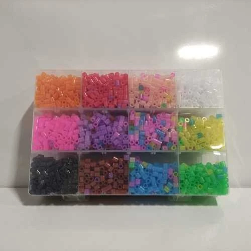 Ecost prekė po grąžinimo La Manuli blizgančios karoliukai lyginimui, 4000 vienetų, 5 mm, 12 spalvų (Atnaujinta)