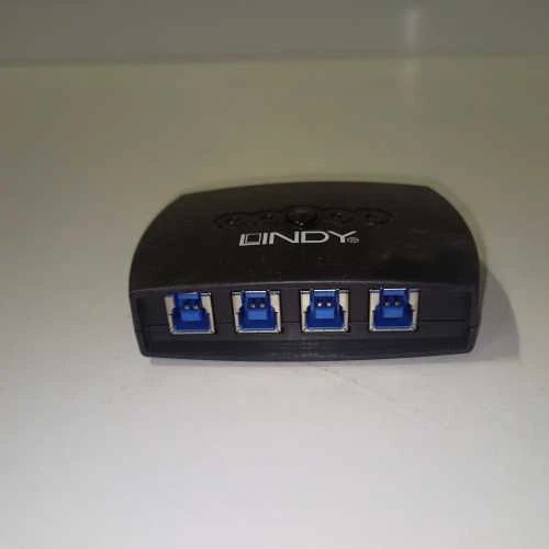 Ecost prekė po grąžinimo Lindy USB 2.0 Switch Classic (Atnaujinta)