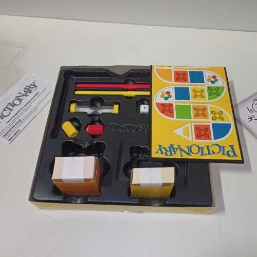 Ecost Prekė po grąžinimo Mattel Games - Pictionary, Stalo Žaidimas Šeimoms ir Vaikams nuo 8 metų, DP (Atnaujinta)