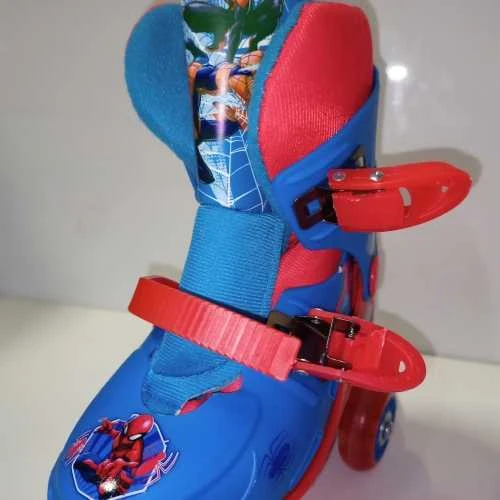 Ecost prekė po grąžinimo Mondo Toys - Marvel Spiderman - 3 riedučiai - reguliuojamos dvigubos funkci (Atnaujinta)