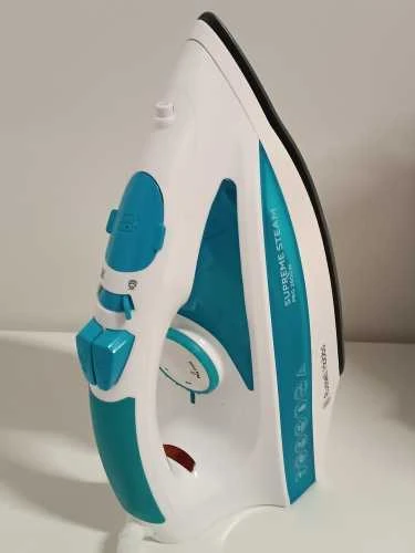 Ecost prekė po grąžinimo, Russell Hobbs garų lygintuvas Supreme Steam Pro (2600 vatų, 140 g/min papi (Atnaujinta)