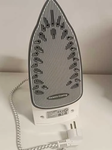 Ecost prekė po grąžinimo, Russell Hobbs garų lygintuvas Supreme Steam Pro (2600 vatų, 140 g/min papi (Atnaujinta)
