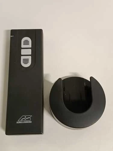 Ecost prekė po grąžinimo Schellenberg 20019 Radio-controlled Handheld Transmitter 1 Channel Juodas (Atnaujinta)