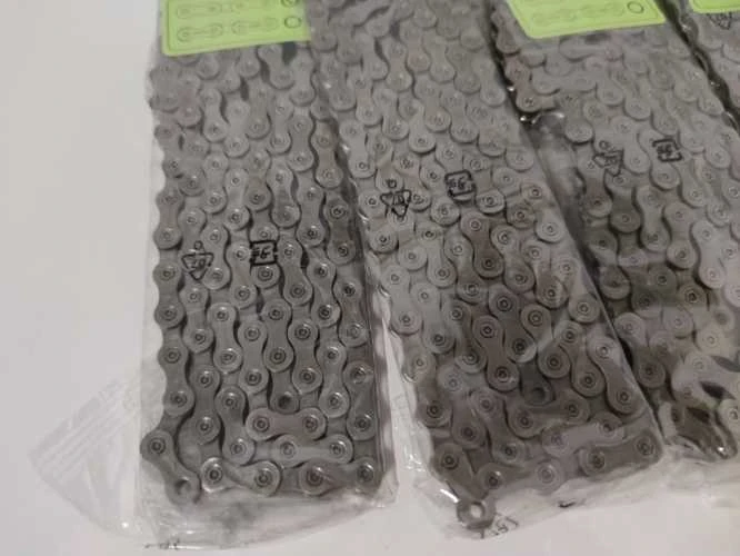 Ecost prekė po grąžinimo Shimano grandinė HG95 10 greičio 116 nuorodos ICN HG95116IS (Atnaujinta)