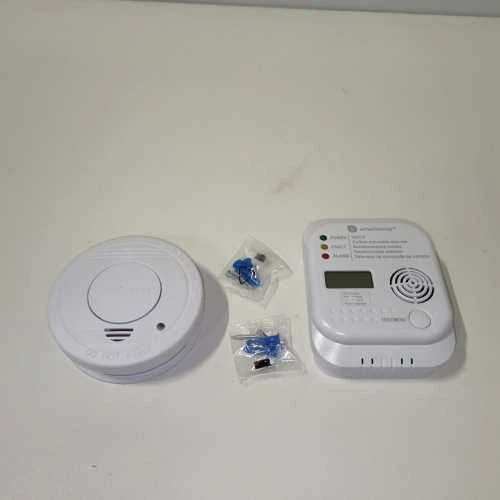 Ecost prekė po grąžinimo Smartwares FSE-19203 Smoke Co Detector Set, Weiß, 1 Piece (Atnaujinta)