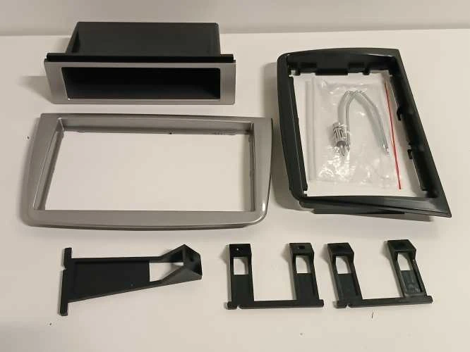 Ecost prekė po grąžinimo Sound Way 1 DIN / 2 DIN automobilių radijo fasadų rėmas, antenos adapteris (Atnaujinta)