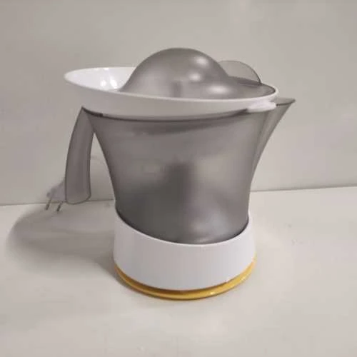 Sulčiaspaudė Ecost prekė po grąžinimo Bosch VitaPress MCP3500N, spremiagrumi a cono universale per frutta piccola (Atnaujinta)