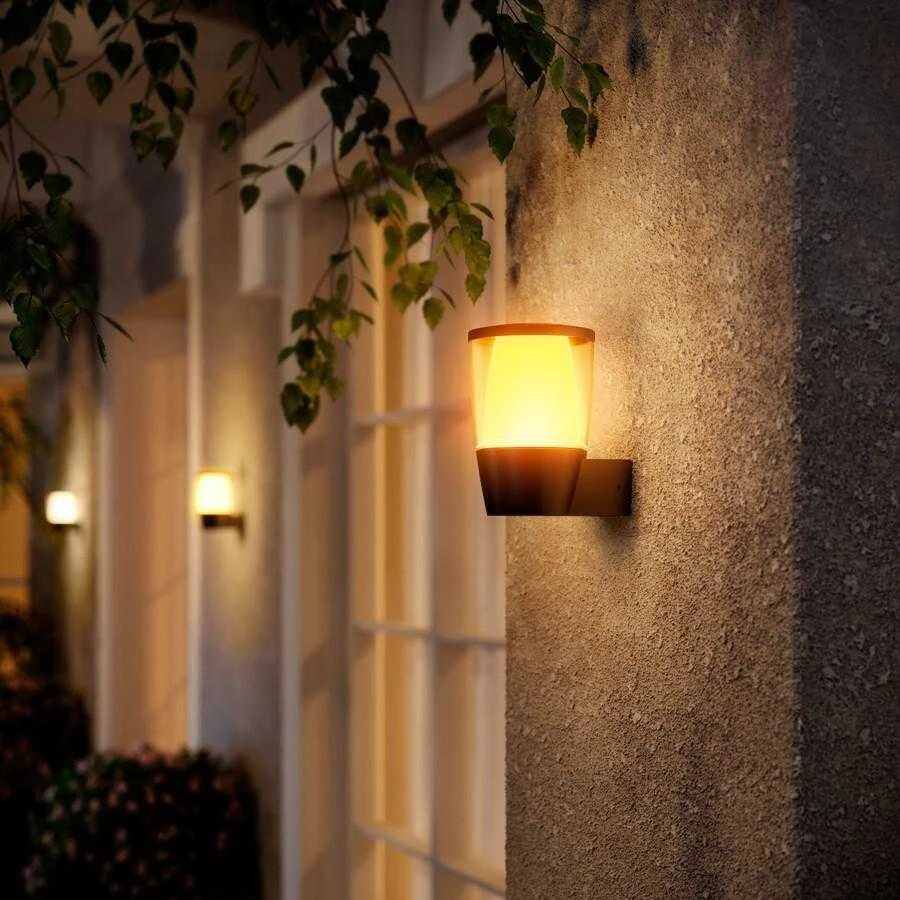Sieninis lauko šviestuvas WiZ Smart WiFi 8,5 W | 2700–5000 K (RGB)