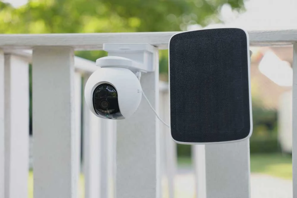 Kompl. IP kamera Ezviz CS-EB8 + CS-CMT-S