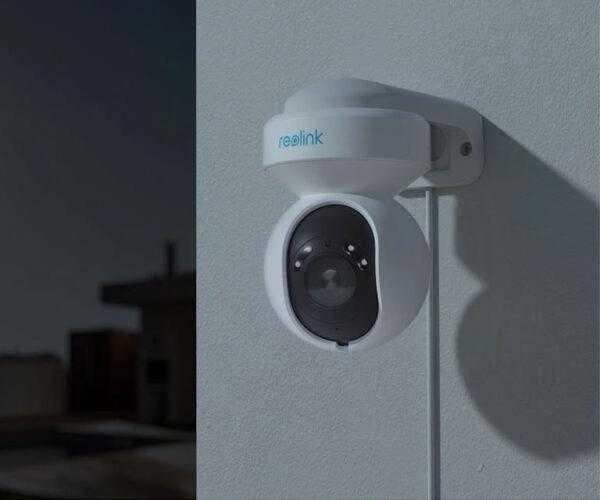 Vidinė apsaugos kamera Reolink E Series E560, baltos spalvos